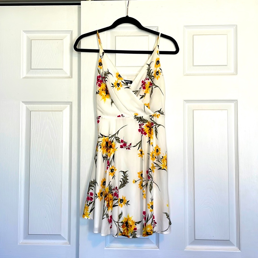 Size small Express white floral dress.
